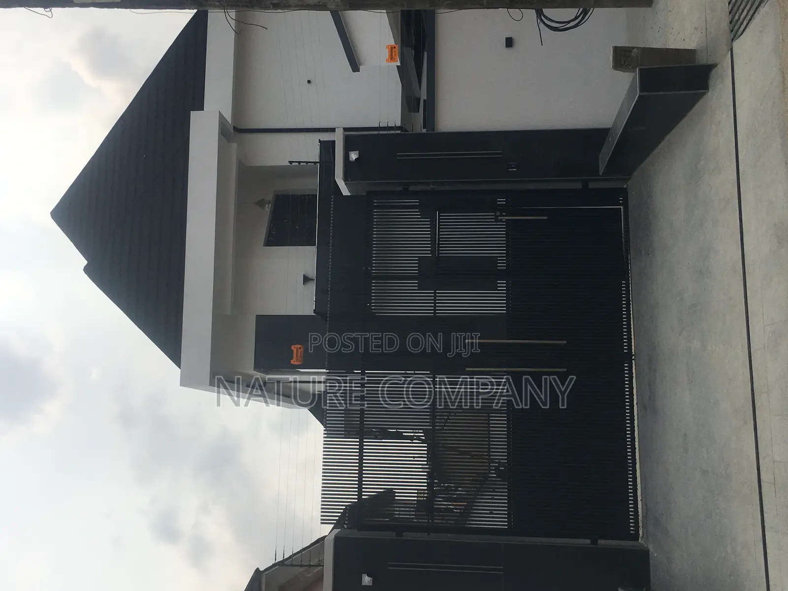 5bdrm Duplex in Omole 2 for rent
