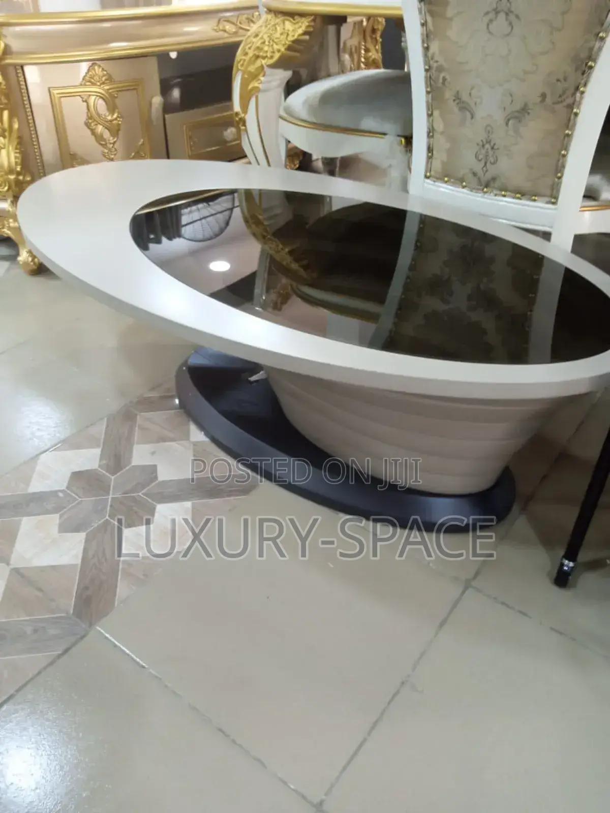 Luxury Center Table With Glass Top