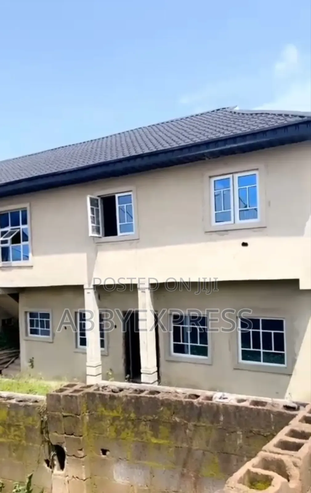 12bdrm Duplex in Akala Express for sale