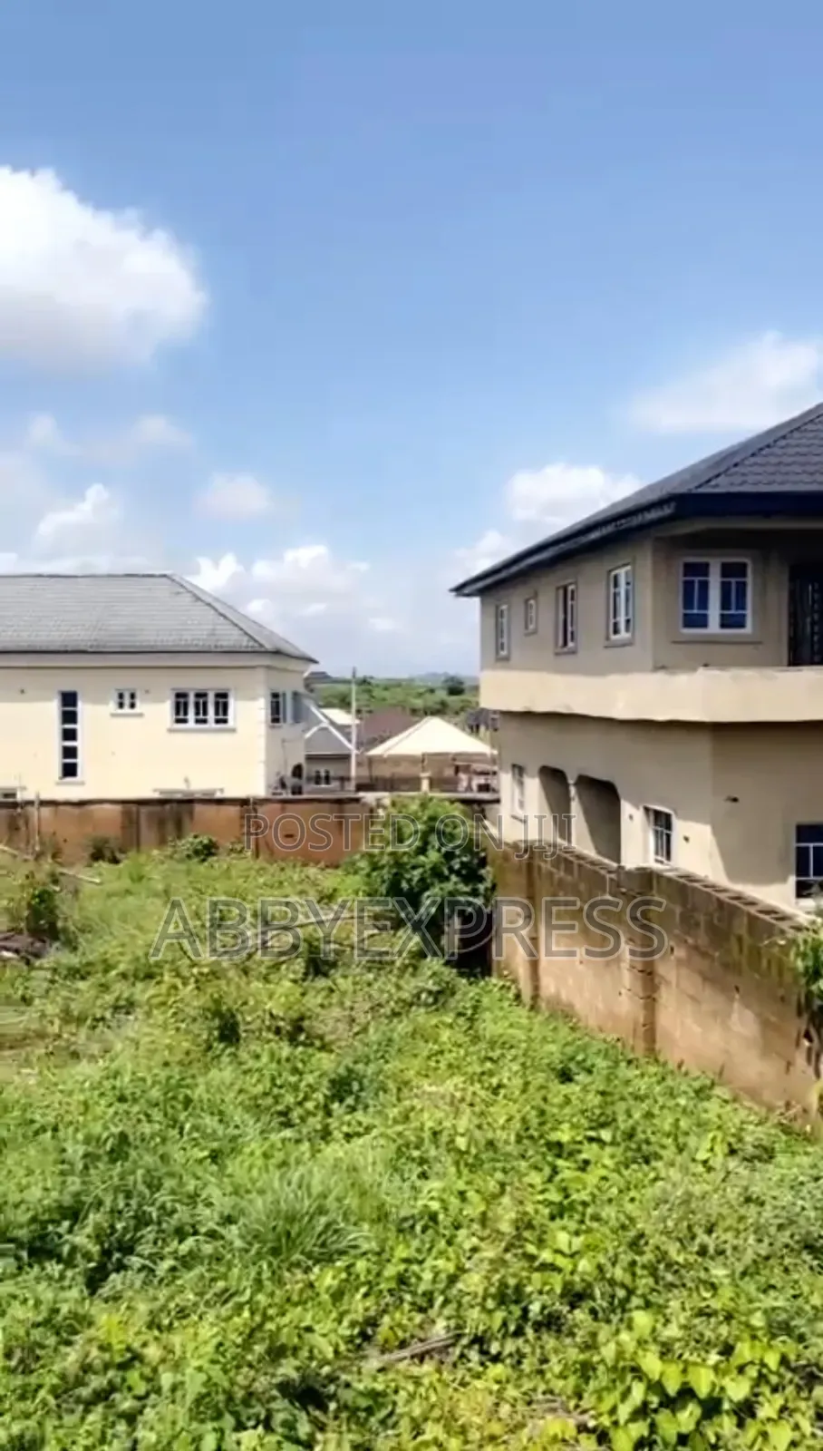 12bdrm Duplex in Akala Express for sale