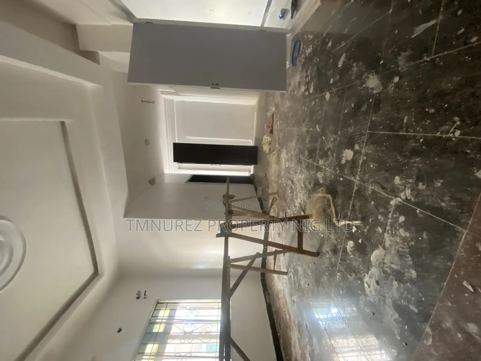1bdrm Apartment in Chevron for rent