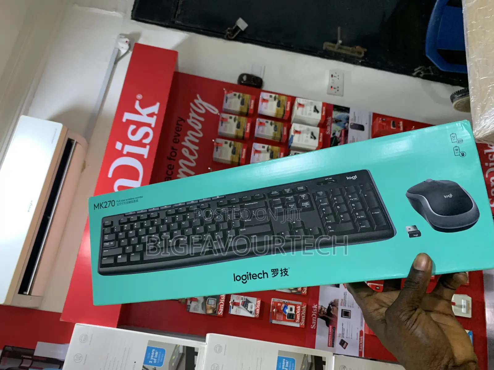 Logitech Mk270 Wireless Keyboard and Mouse Combo