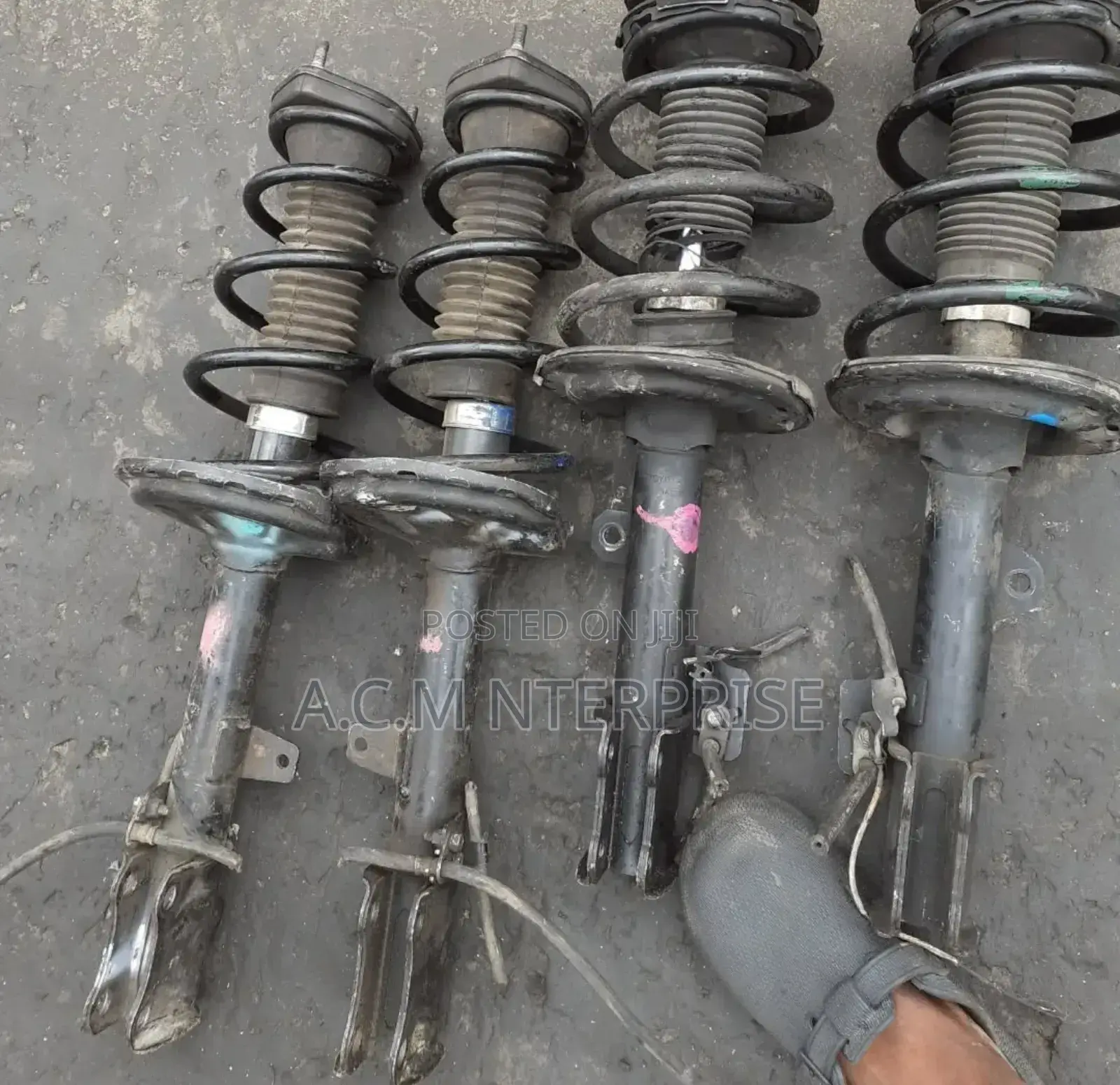 Front and Back Shock Absorbers for All Kinds of Cars