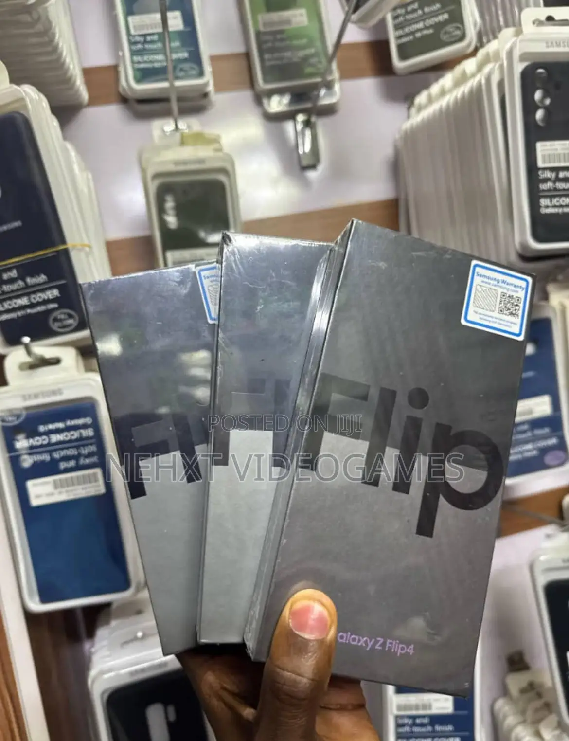 New Samsung Galaxy Z Flip4 256 GB Black