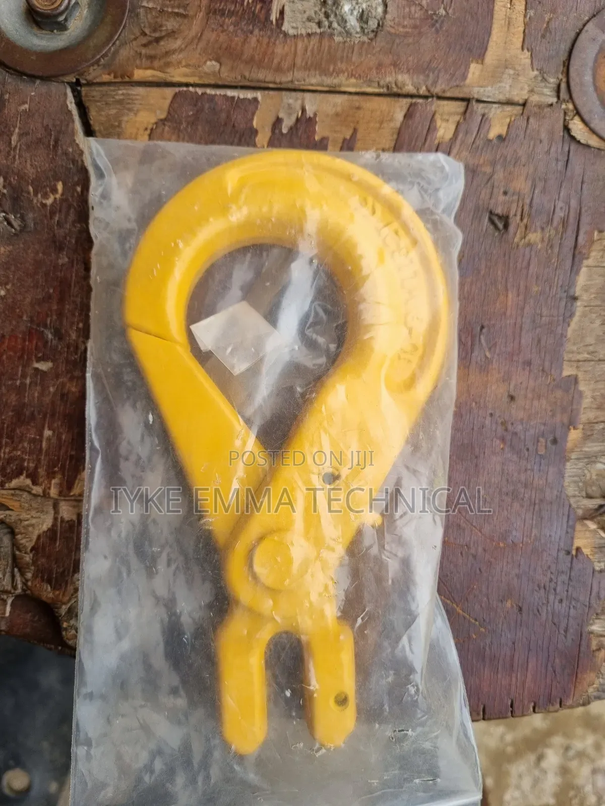 Safety Latch Hook for Tugger (SWL 3.15t)