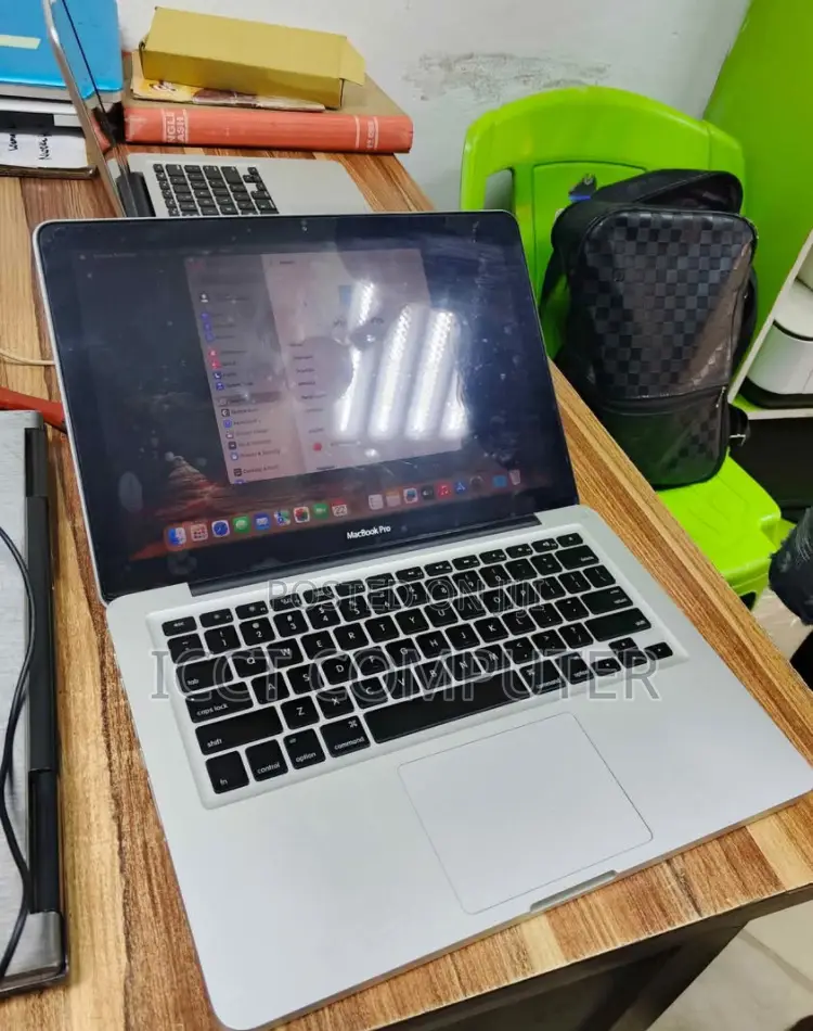 New Laptop Apple MacBook 2013 8GB Intel Core I5 HDD+SSD 256GB