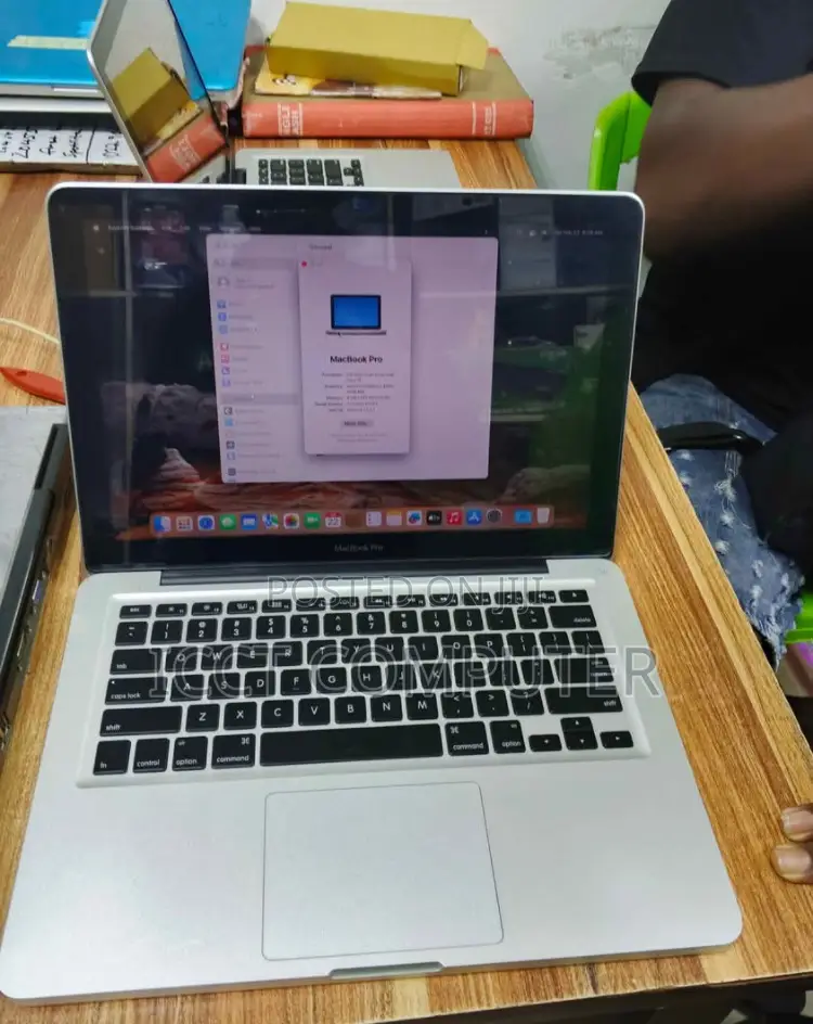 New Laptop Apple MacBook 2013 8GB Intel Core I5 HDD+SSD 256GB