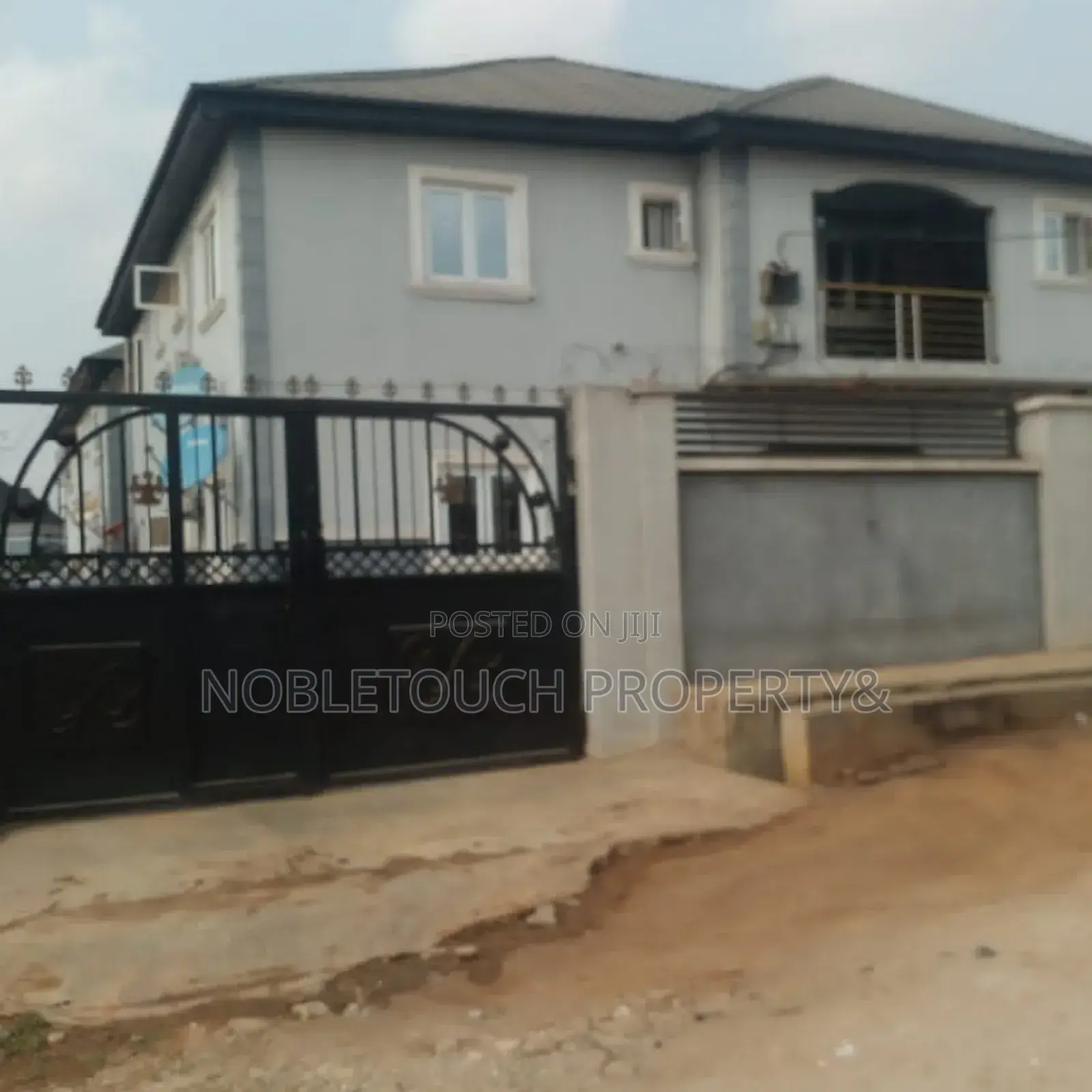 3bdrm Block of Flats in Baruwa Ipaja Lagos for sale