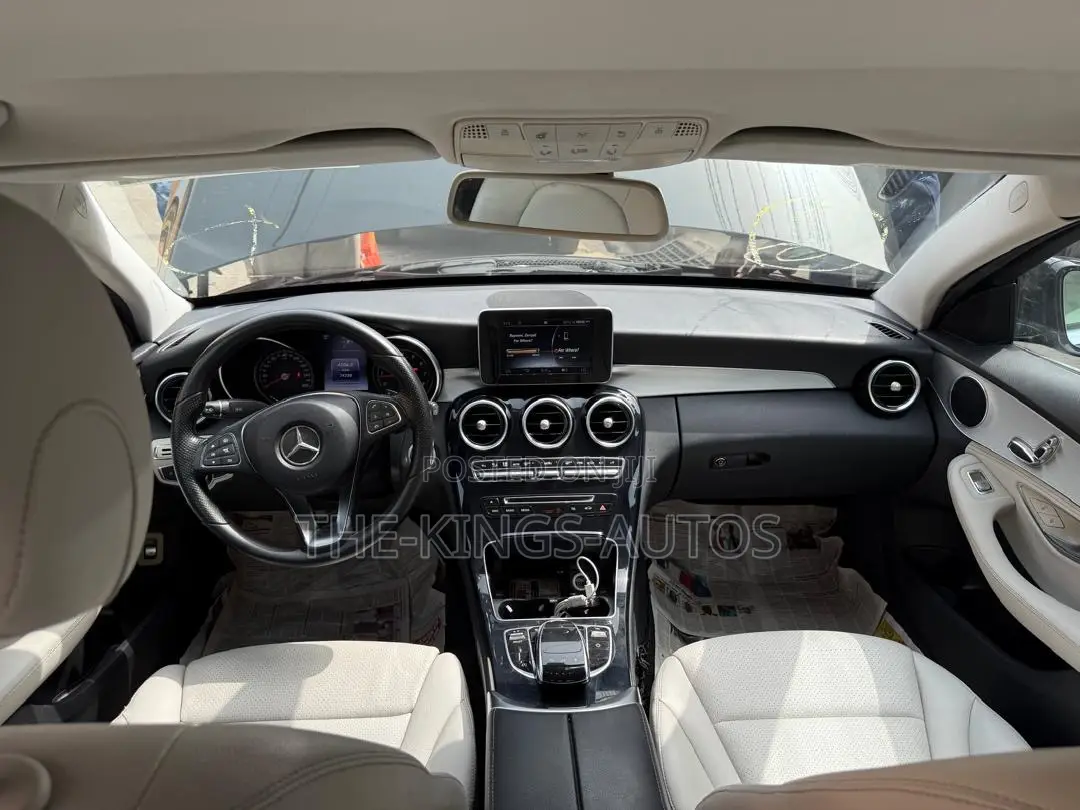 Mercedes-Benz C300 2015 Black