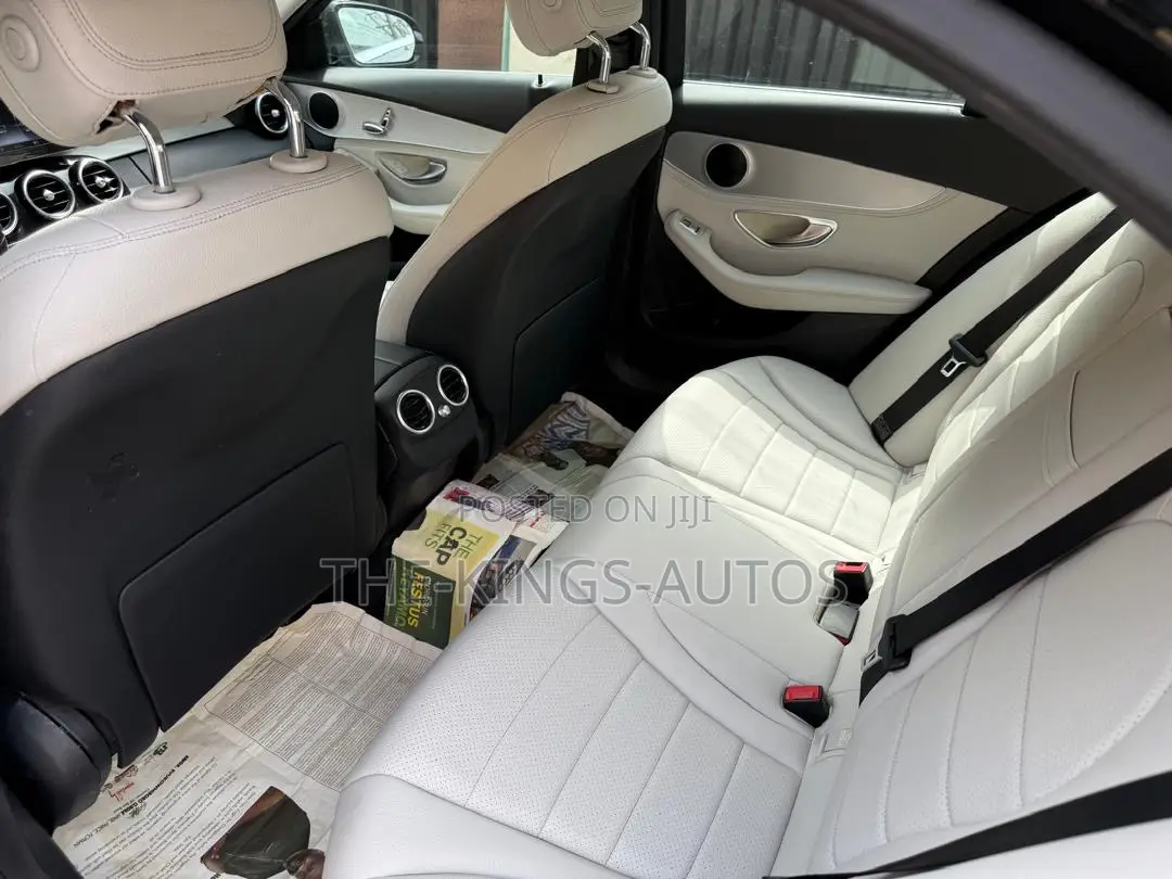 Mercedes-Benz C300 2015 Black