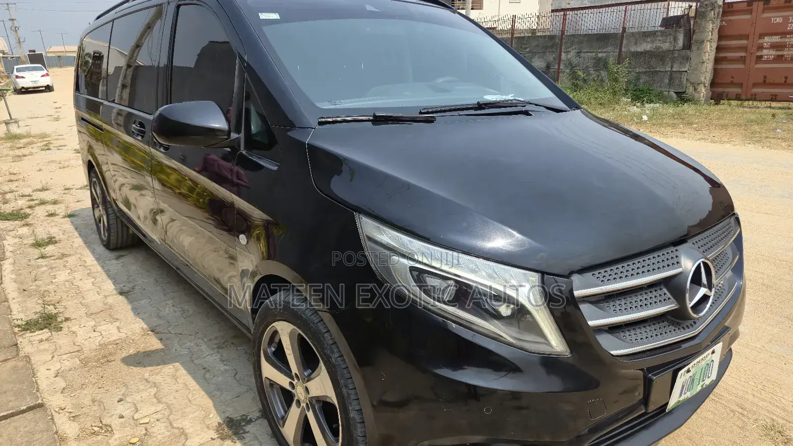 Mercedes-Benz Viano 2017 Black
