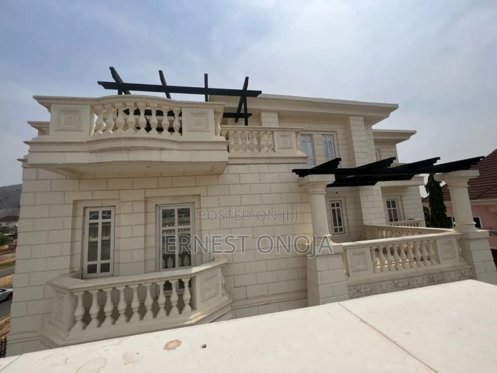8bdrm Mansion in Katampe Extension for sale