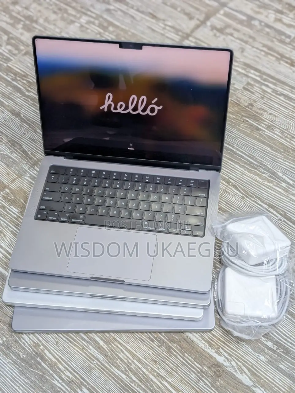 Laptop Apple MacBook Pro 2021 M1 16GB Apple M1 Pro SSD 512GB