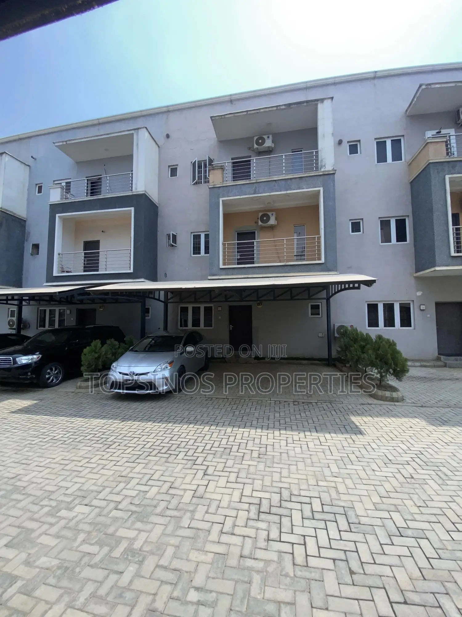 3bdrm Duplex in Jahi for sale