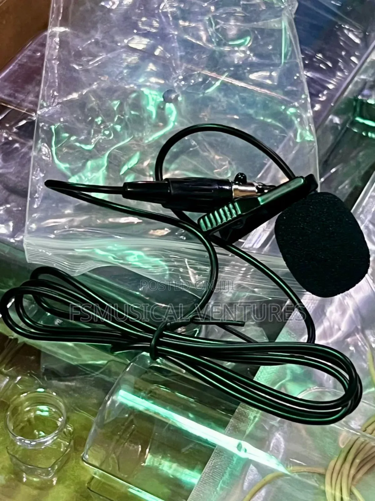 Shure BLX14/CVL Wireless System With CVL Lavalier Microphone