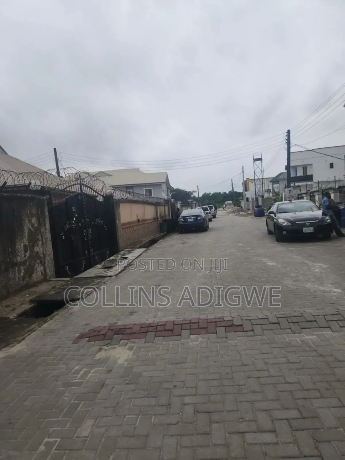 5bdrm Bungalow in Thomas Estate for sale