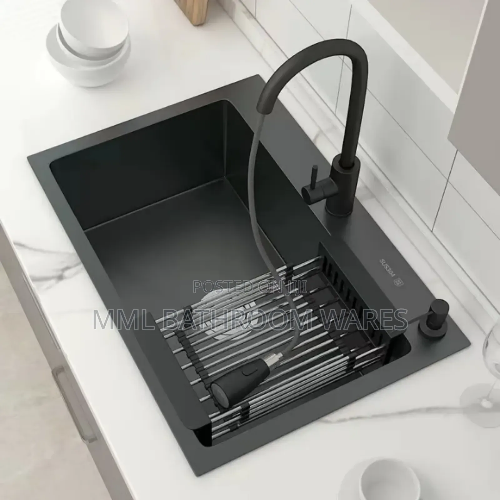 Single Bowl Kitchen Sink With Pull-Out Faucet