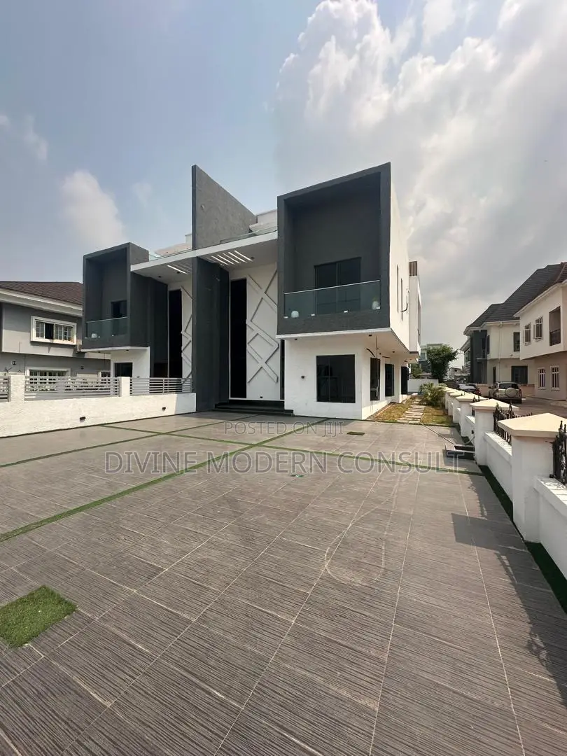 5bdrm Duplex in Private, Osapa london for sale