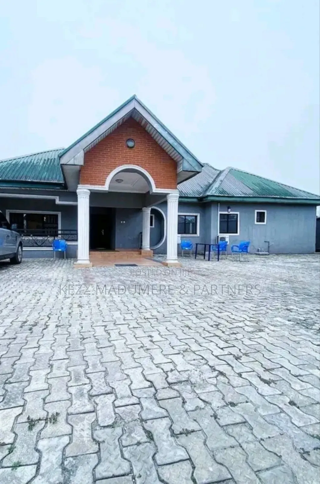 For Sale: 18 Rooms Hotel in Woji , Port Harcourt