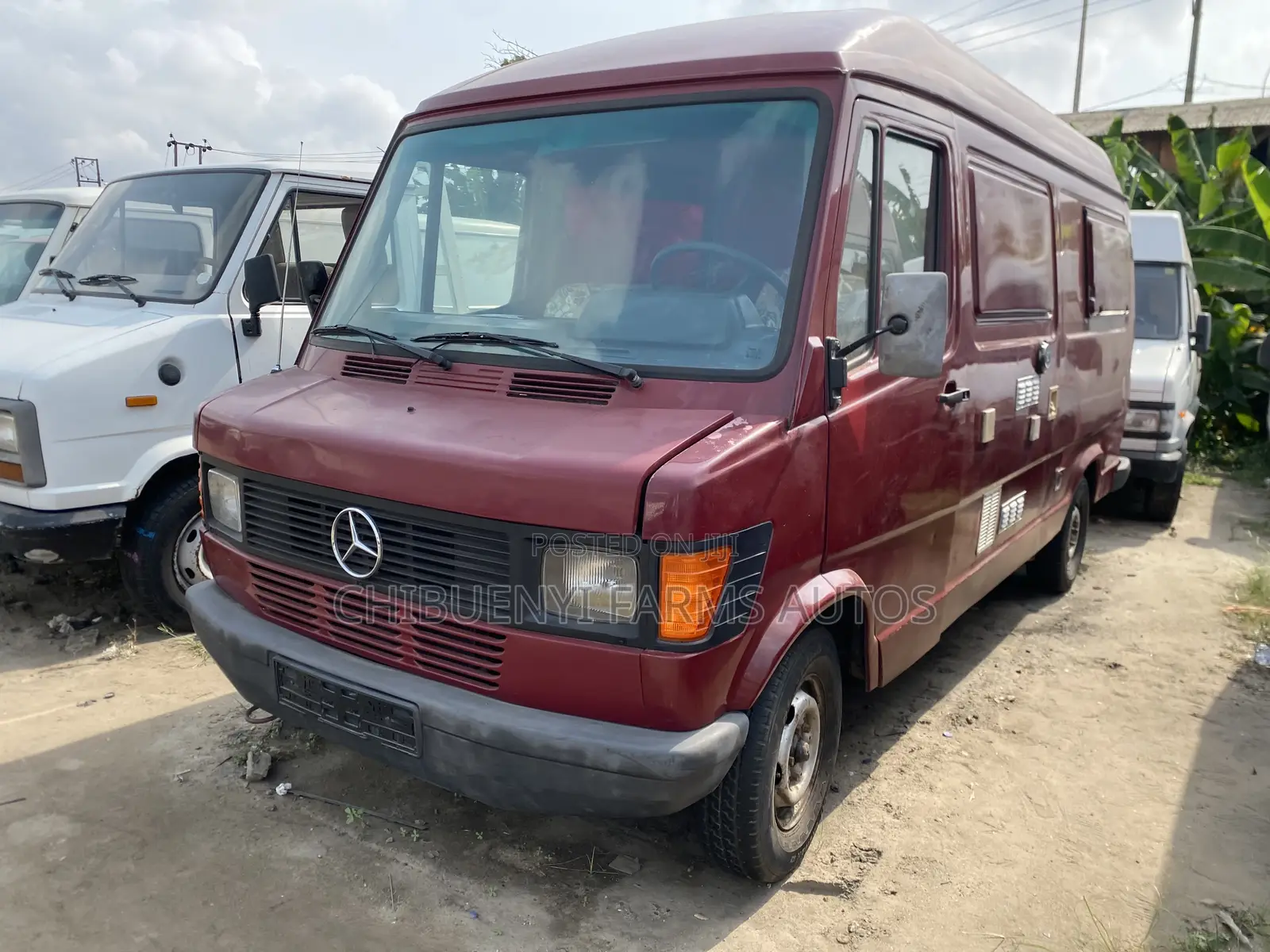 Mercedes-Benz T1/TN 1997 Red