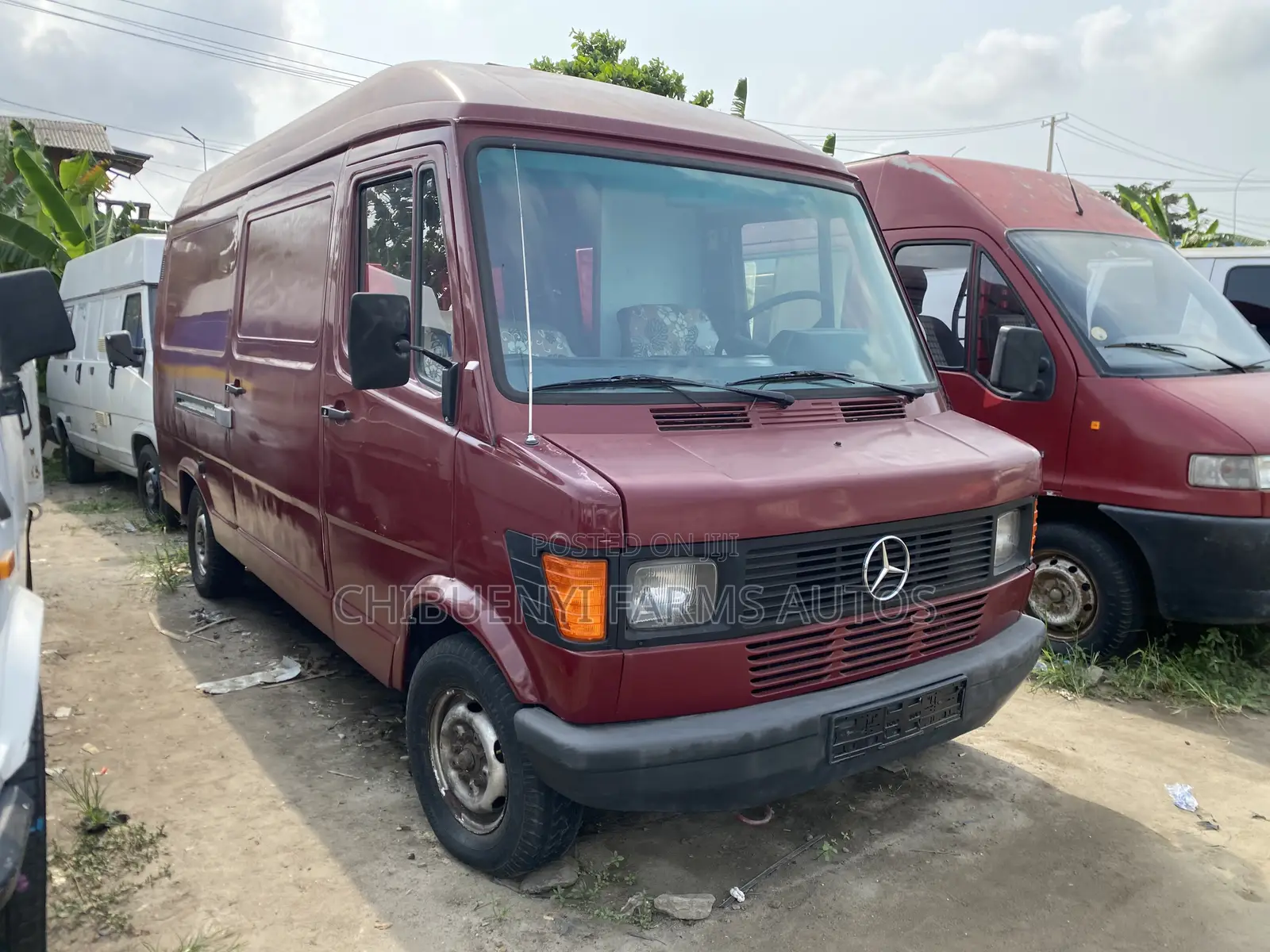 Mercedes-Benz T1/TN 1997 Red