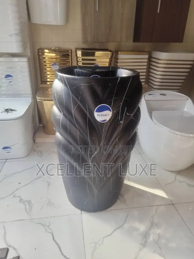 Aesthetic Standing Wash Hand Basin