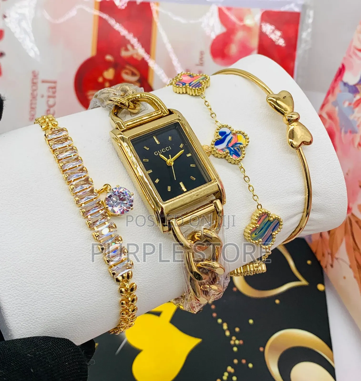 Gucci Women--Watch- -Bracelets