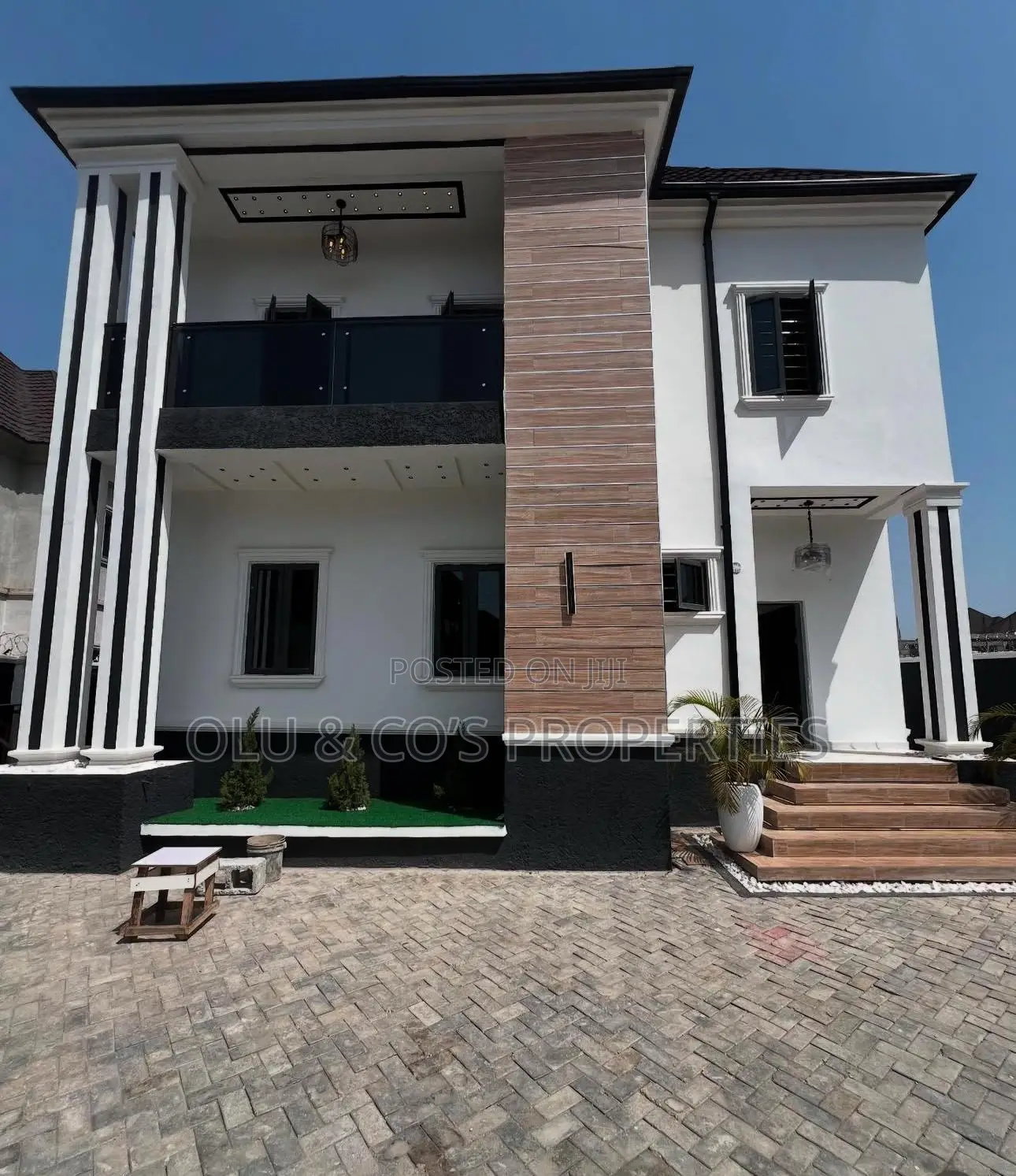 4bdrm Mansion in Aco Amac Estate, Lugbe District for sale