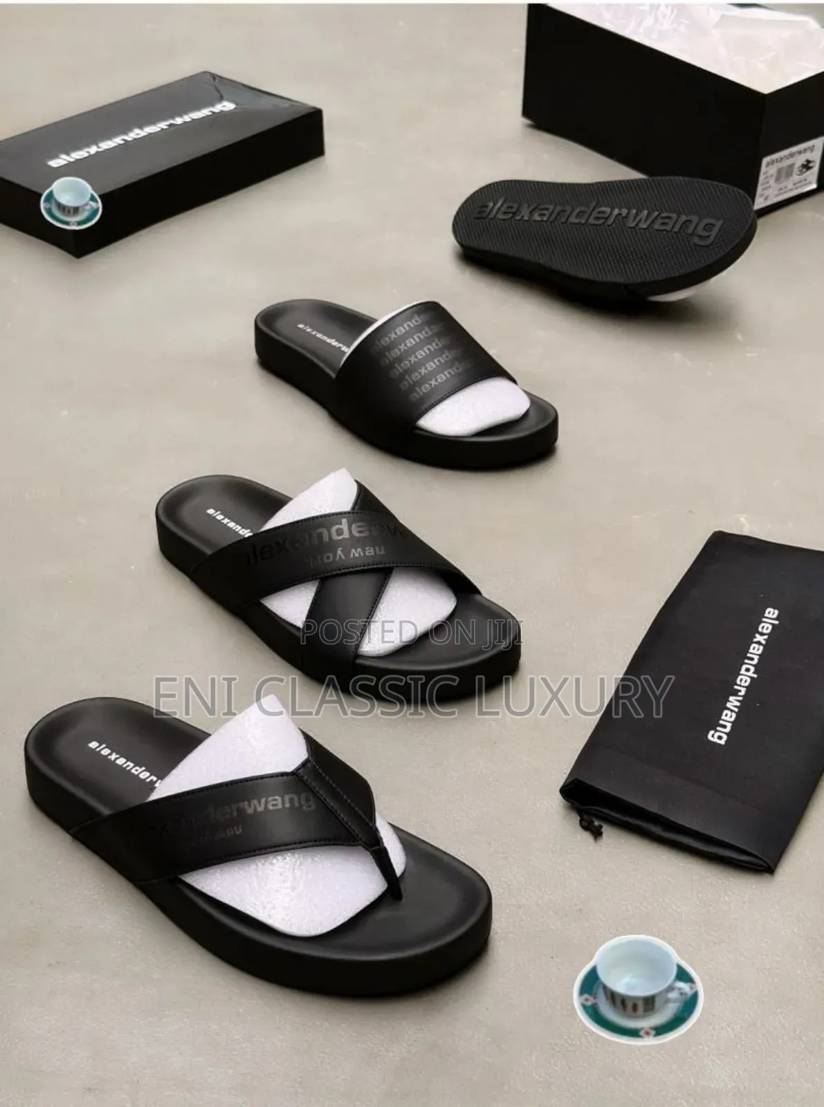 Top Quality Luxury Men's Slides Balenciaga Available