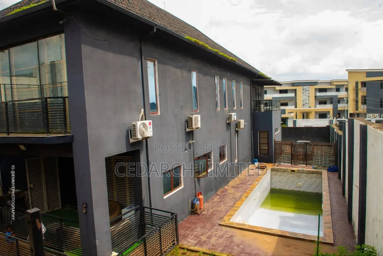 Furnished 5bdrm Duplex in Dawaki for sale