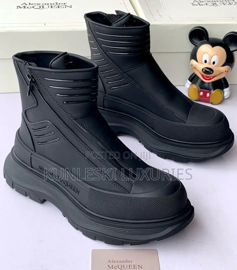 Original Alexander McQueen Boot for Men in 2 Colorways