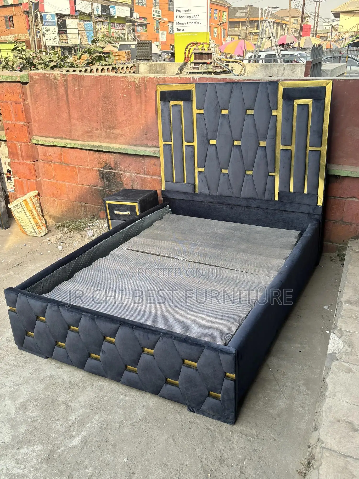 Top-Notch Upholstery Padded 4.5 by 6 Wooden Bed Frame