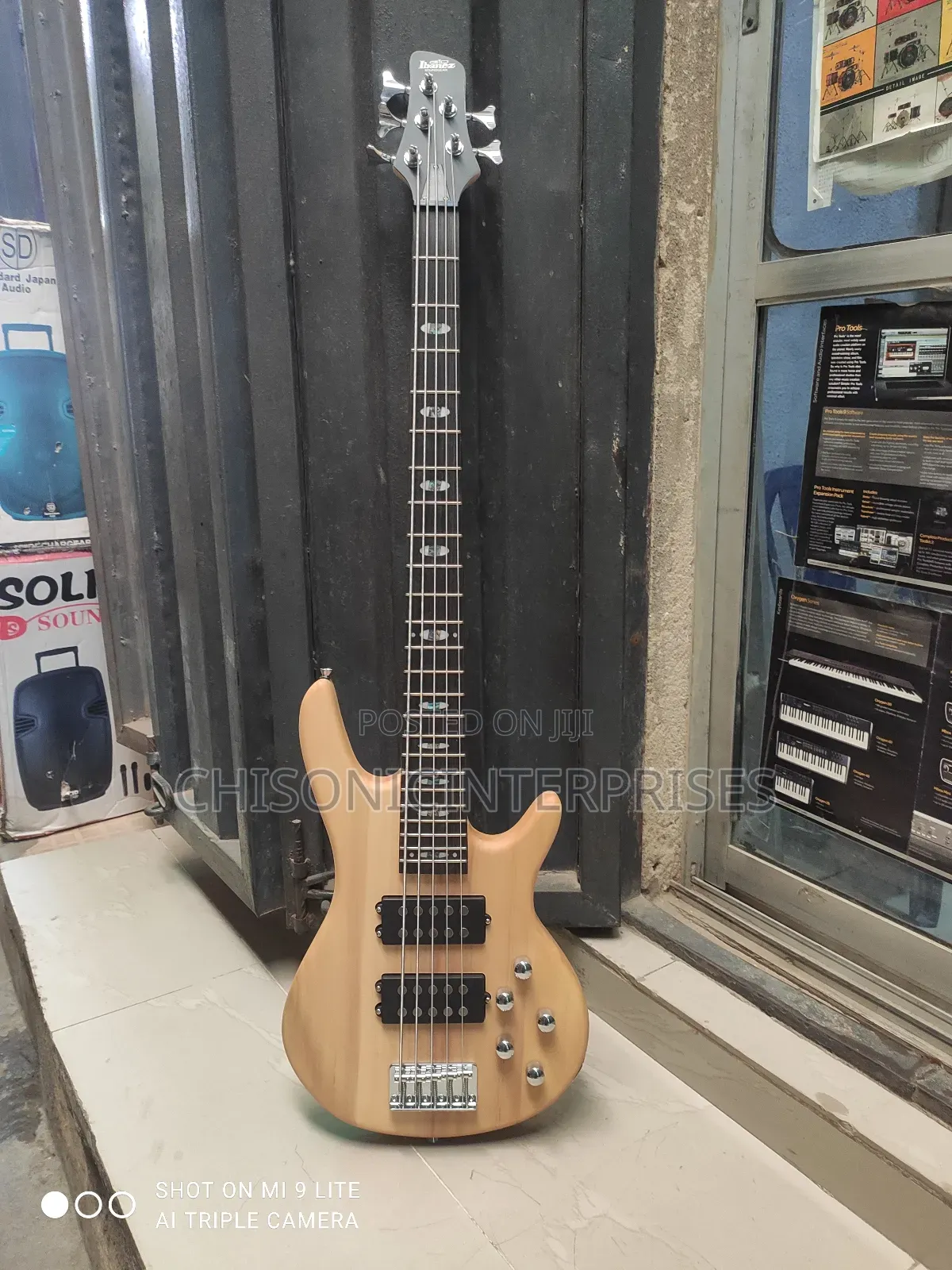 Ibanez Active 5 Strings Bass Guitar