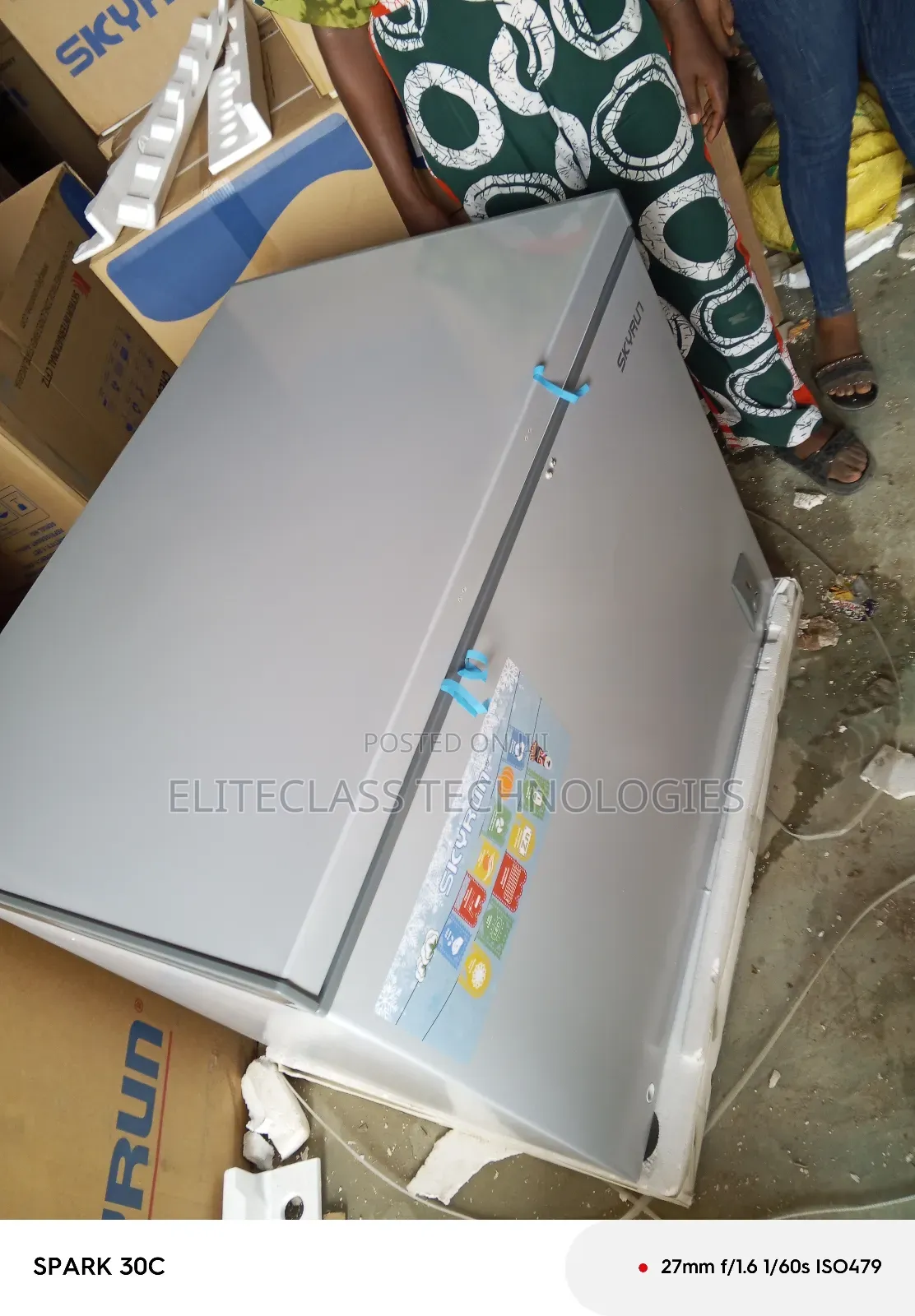 Super Cooling Skyrun 250 Liters Chest Freezer