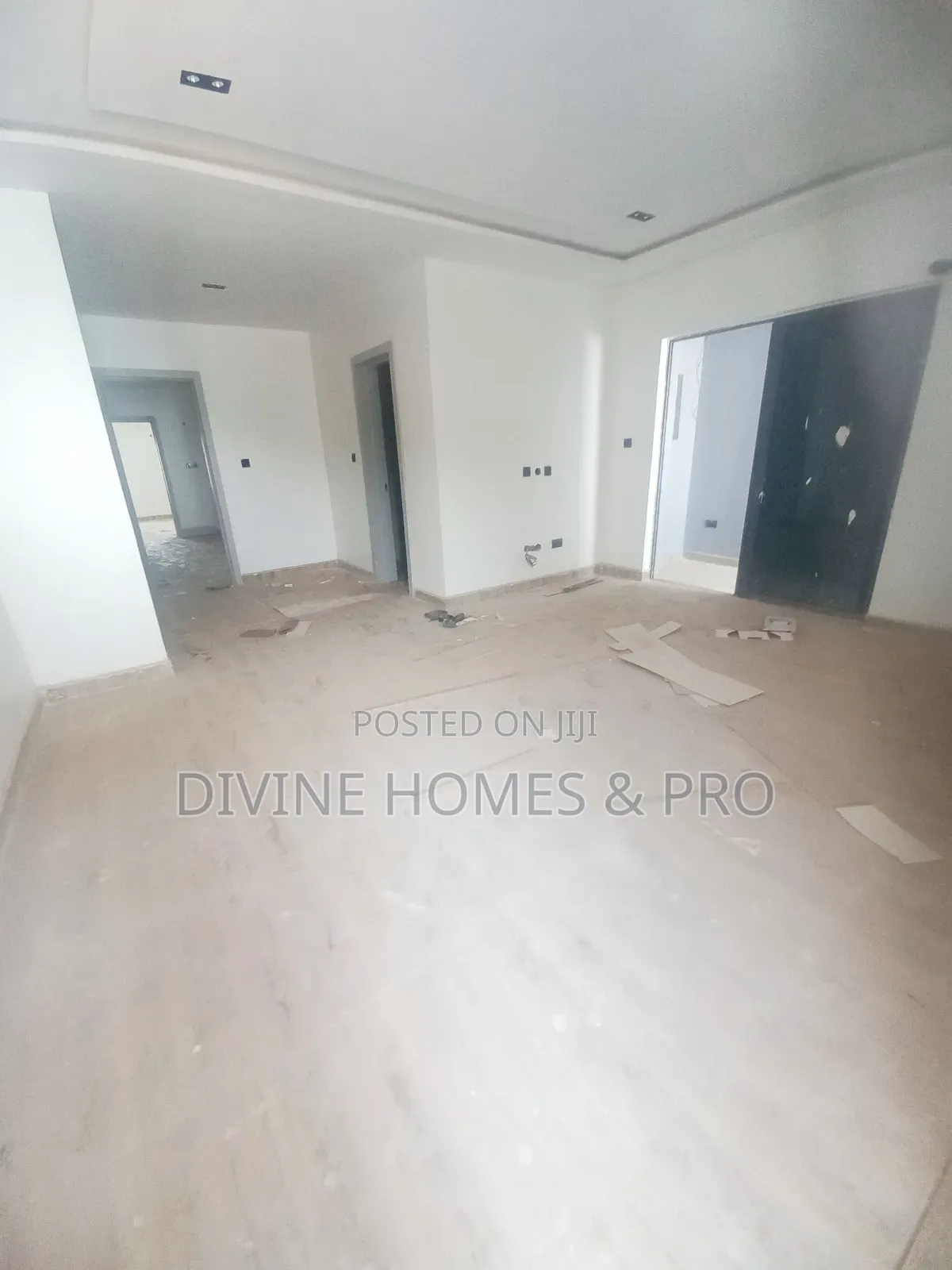 5bdrm Duplex in Durumi for sale
