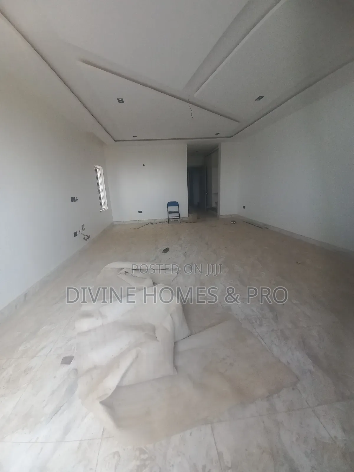 5bdrm Duplex in Durumi for sale