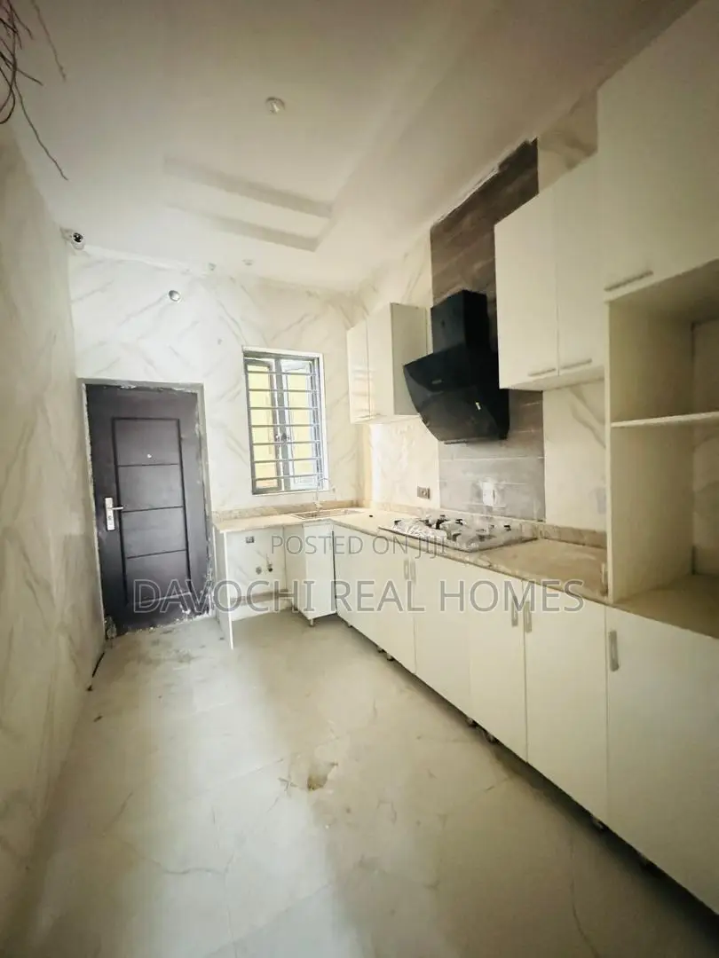 3bdrm Duplex in Vgc, Lekki Phase 1 for sale