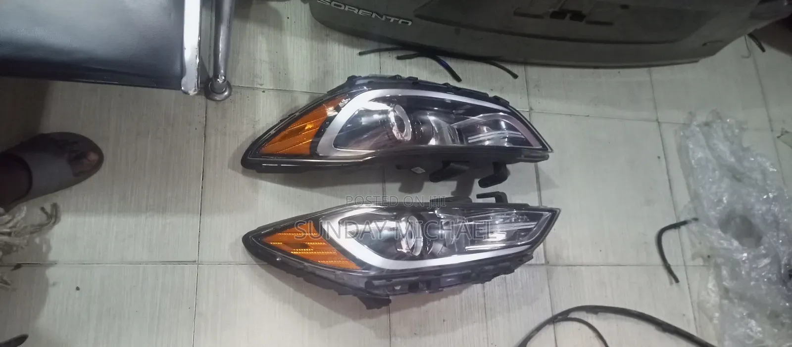 Hyundai Elantra Headlight Set 2015 to 2017