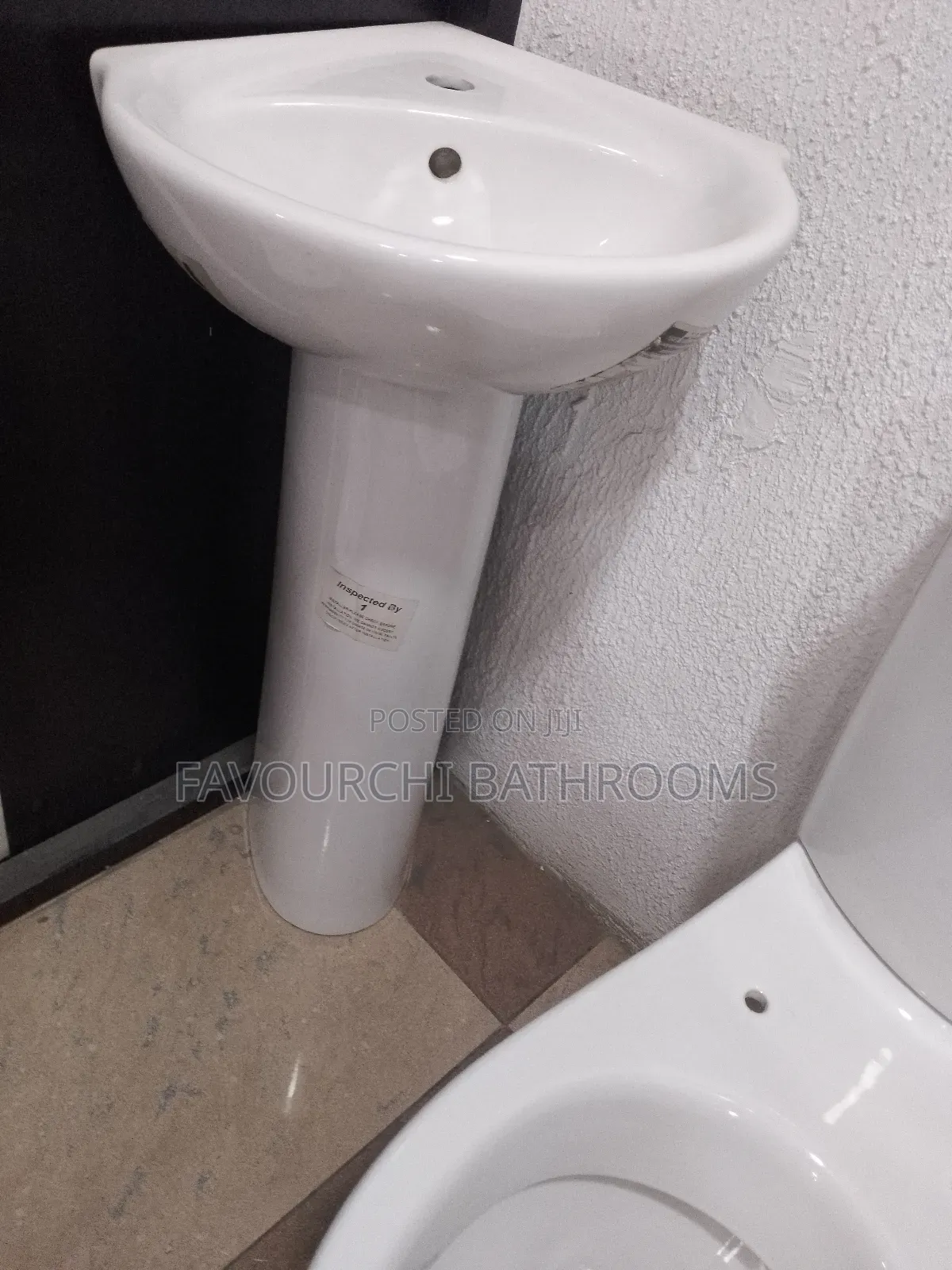 Twyford England Corner Basin