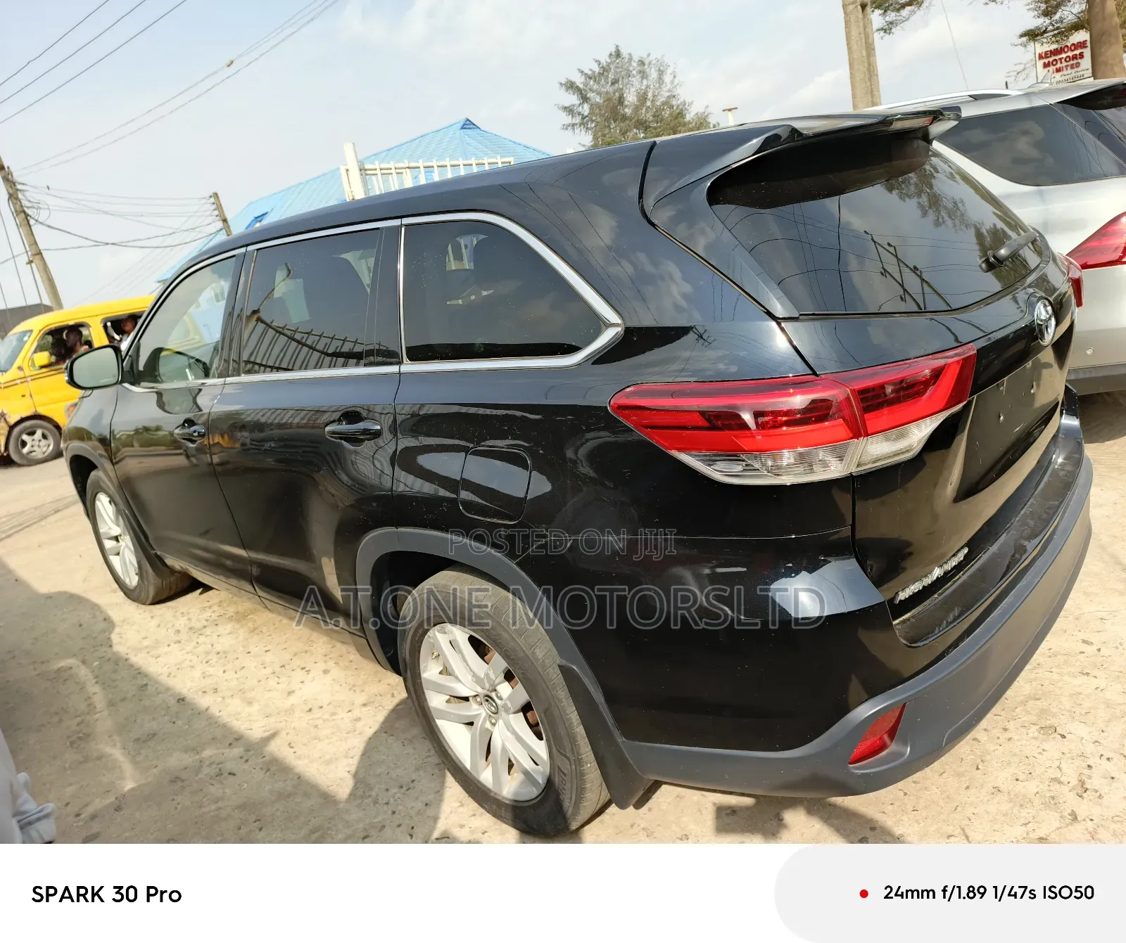 Toyota Highlander LE 4x2 (2.7L 4cyl 6A) 2016 Black