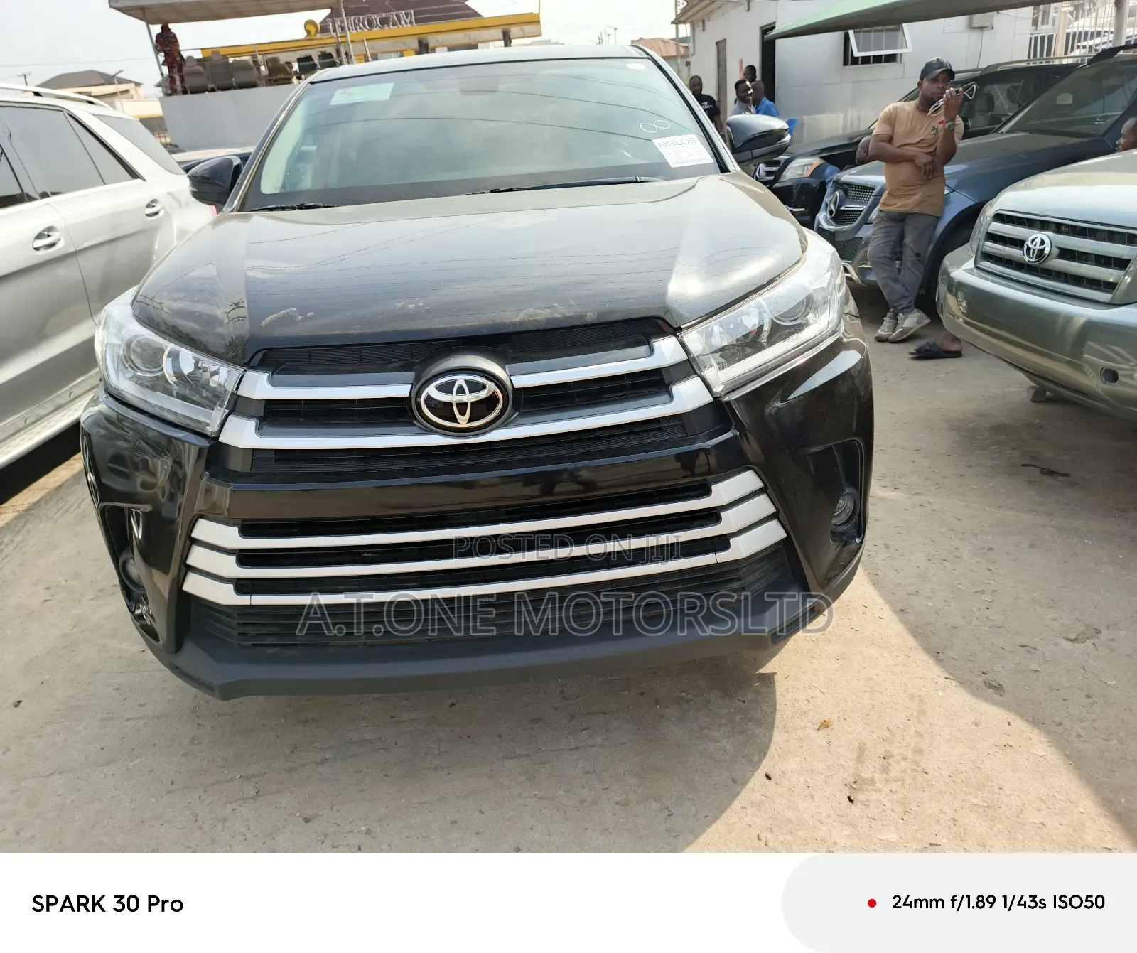 Toyota Highlander LE 4x2 (2.7L 4cyl 6A) 2016 Black