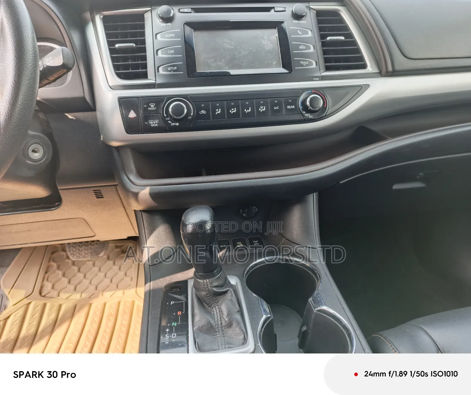 Toyota Highlander LE 4x2 (2.7L 4cyl 6A) 2016 Black