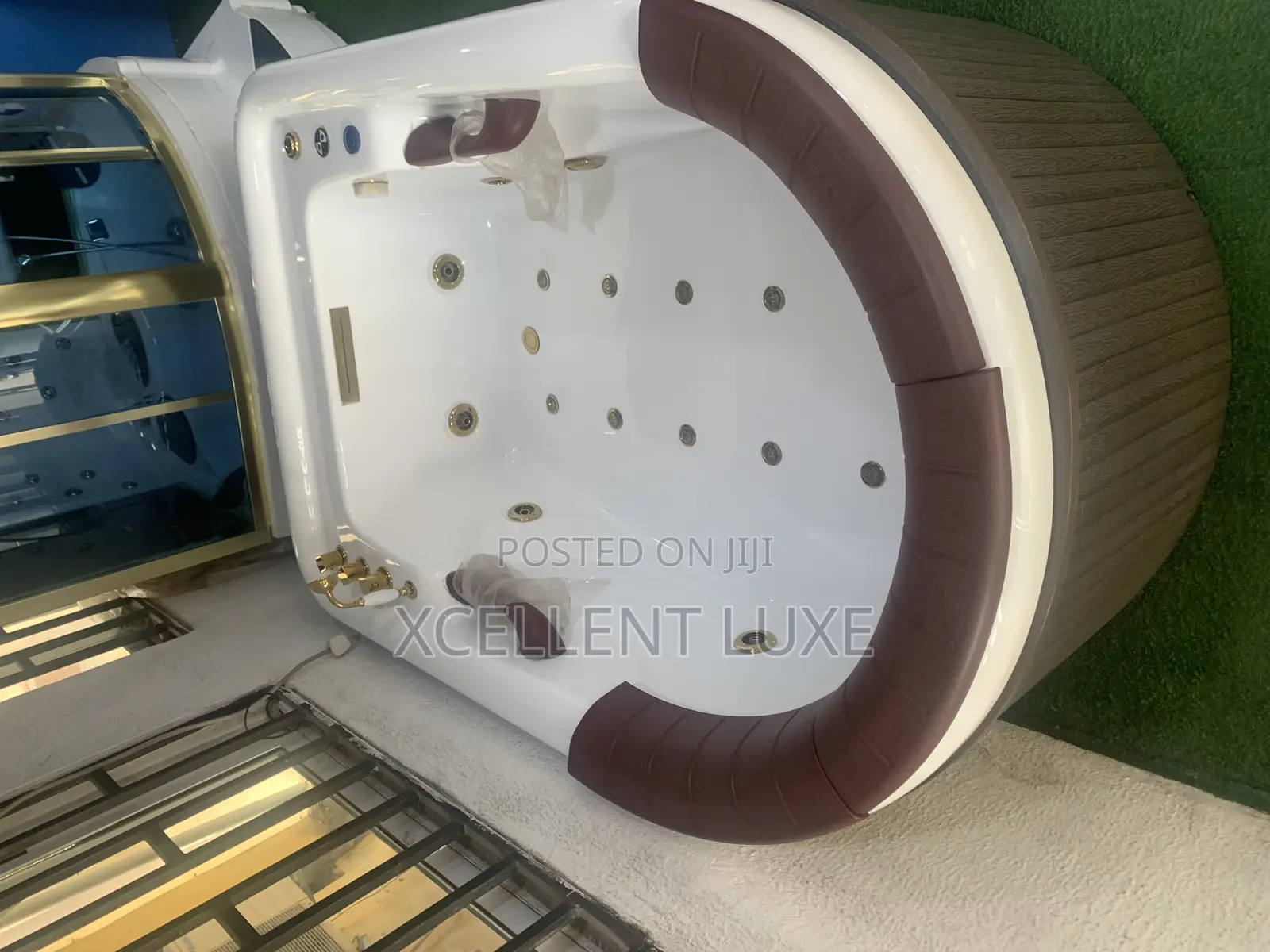 High Performance Executive Jacuzzi