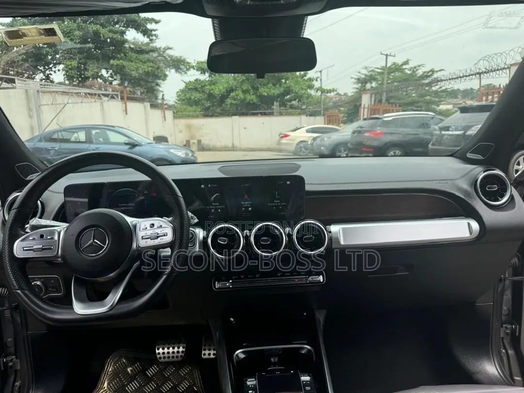Mercedes-Benz GLB-Class GLB 250 4MATIC 2022 Gray