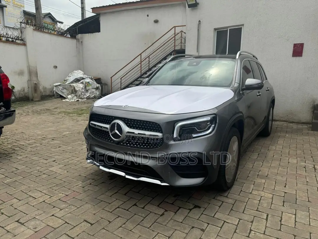 Mercedes-Benz GLB-Class GLB 250 4MATIC 2022 Gray