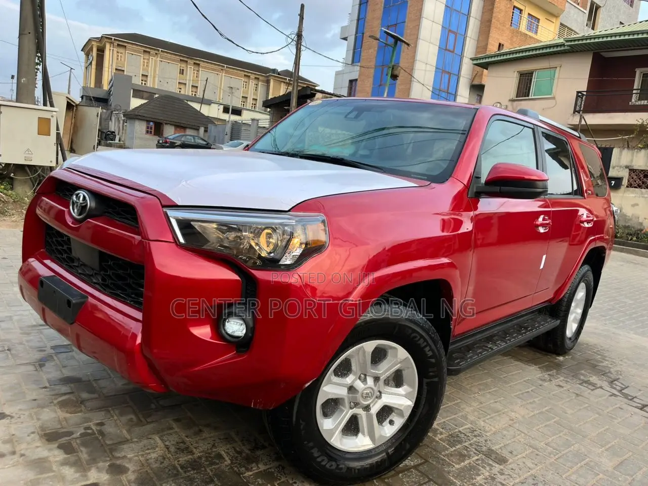 Toyota 4-Runner SR5 4WD 2023 Red