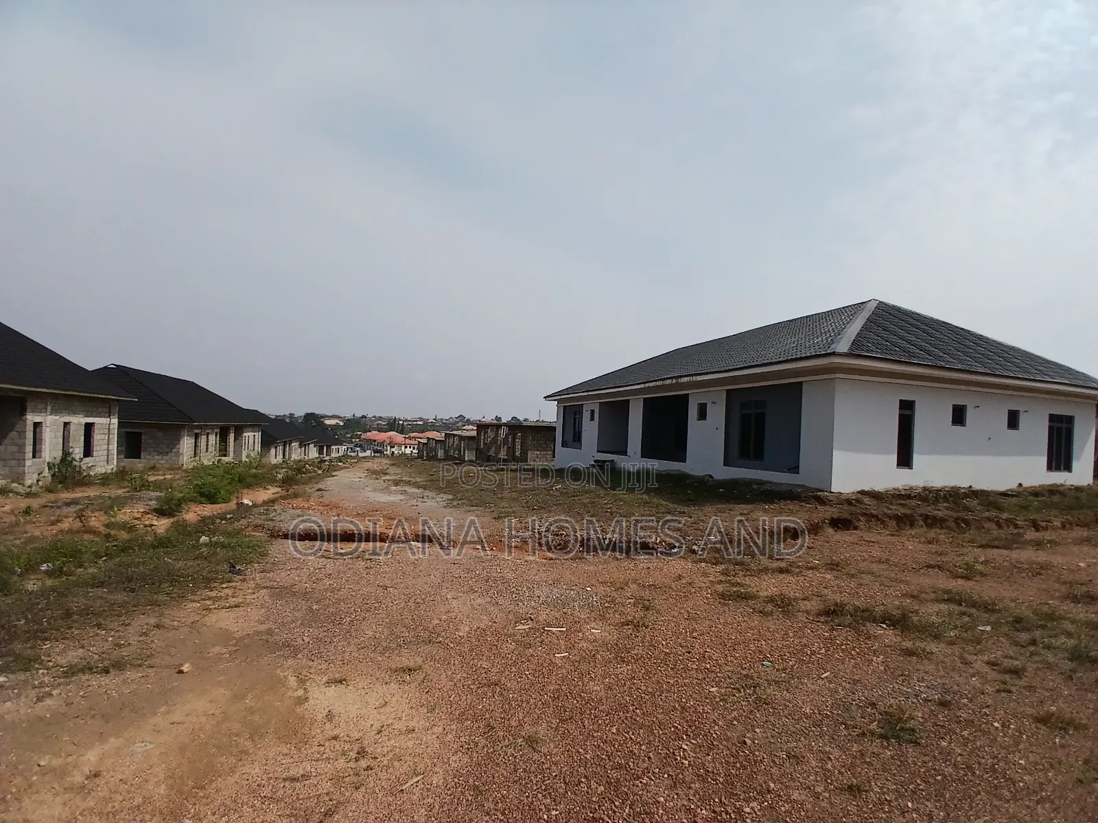 3bdrm Bungalow in Owode Housing Estate, Apata for sale