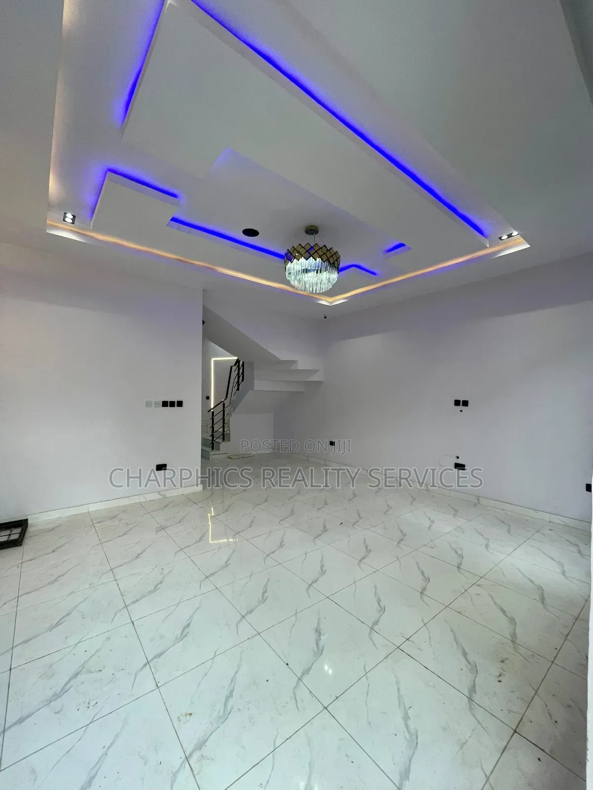 4bdrm Duplex in Ikota for sale
