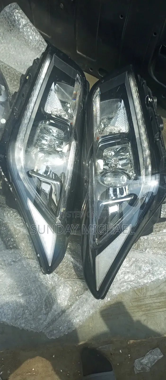 Headlight Set