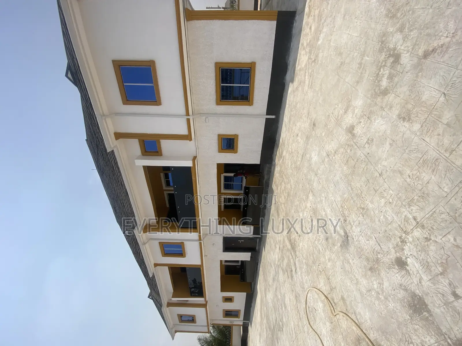 2bdrm Block of Flats in Scc Ushafa for rent